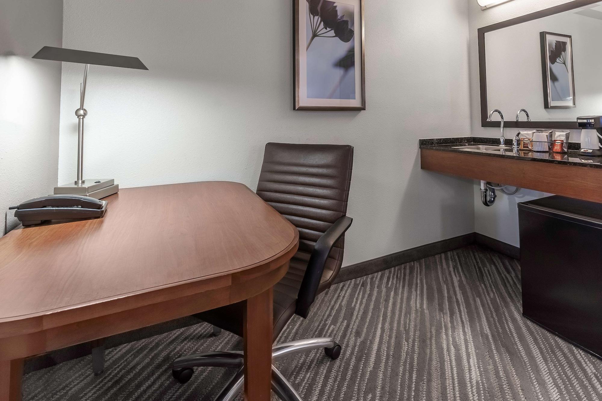 Hyatt Place Richmond Arboretum Bagian luar foto