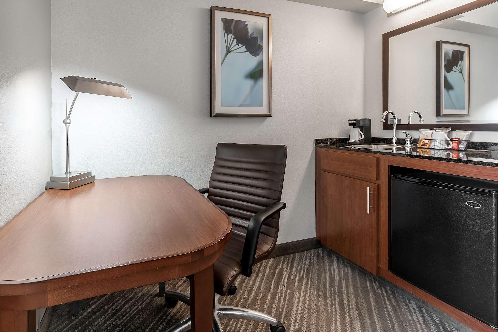 Hyatt Place Richmond Arboretum Bagian luar foto